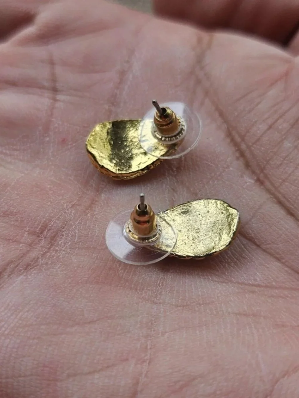 Vintage Earrings Gold Tone Sparkling Glitters Fashion Stud Jewelry Earrings